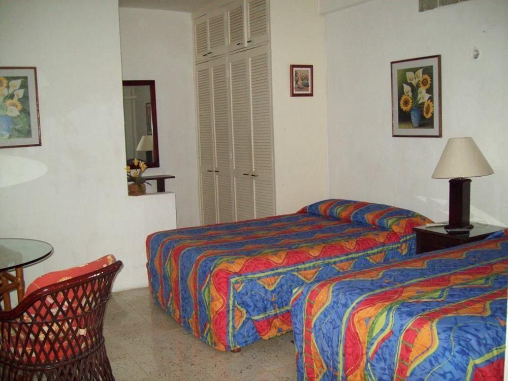 Hotel Suites Le Monde Cancún Buitenkant foto