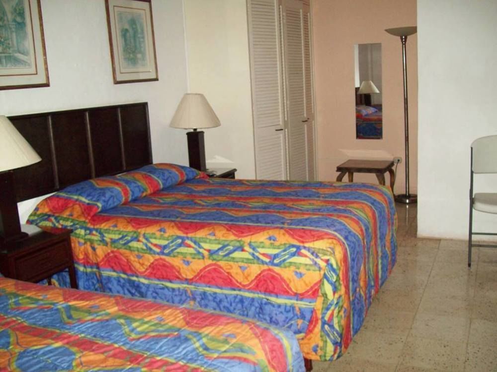 Hotel Suites Le Monde Cancún Buitenkant foto