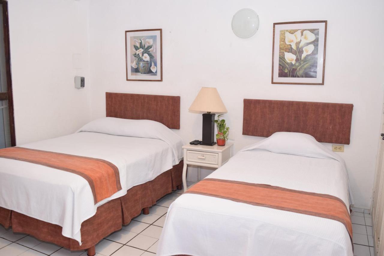 Hotel Suites Le Monde Cancún Buitenkant foto
