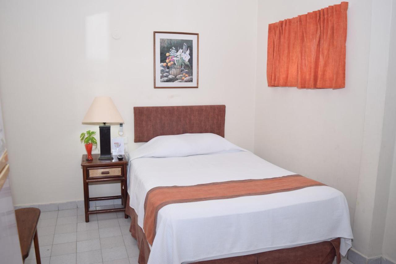 Hotel Suites Le Monde Cancún Buitenkant foto